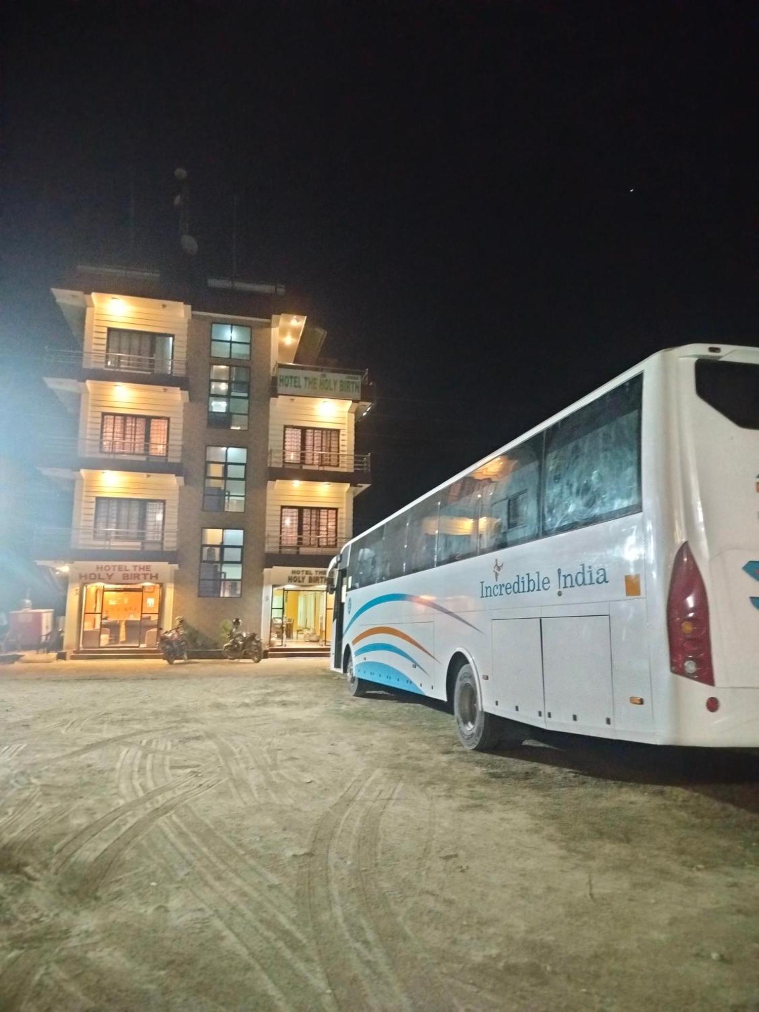 רומינדיי Hotel The Holy Birth מראה חיצוני תמונה
