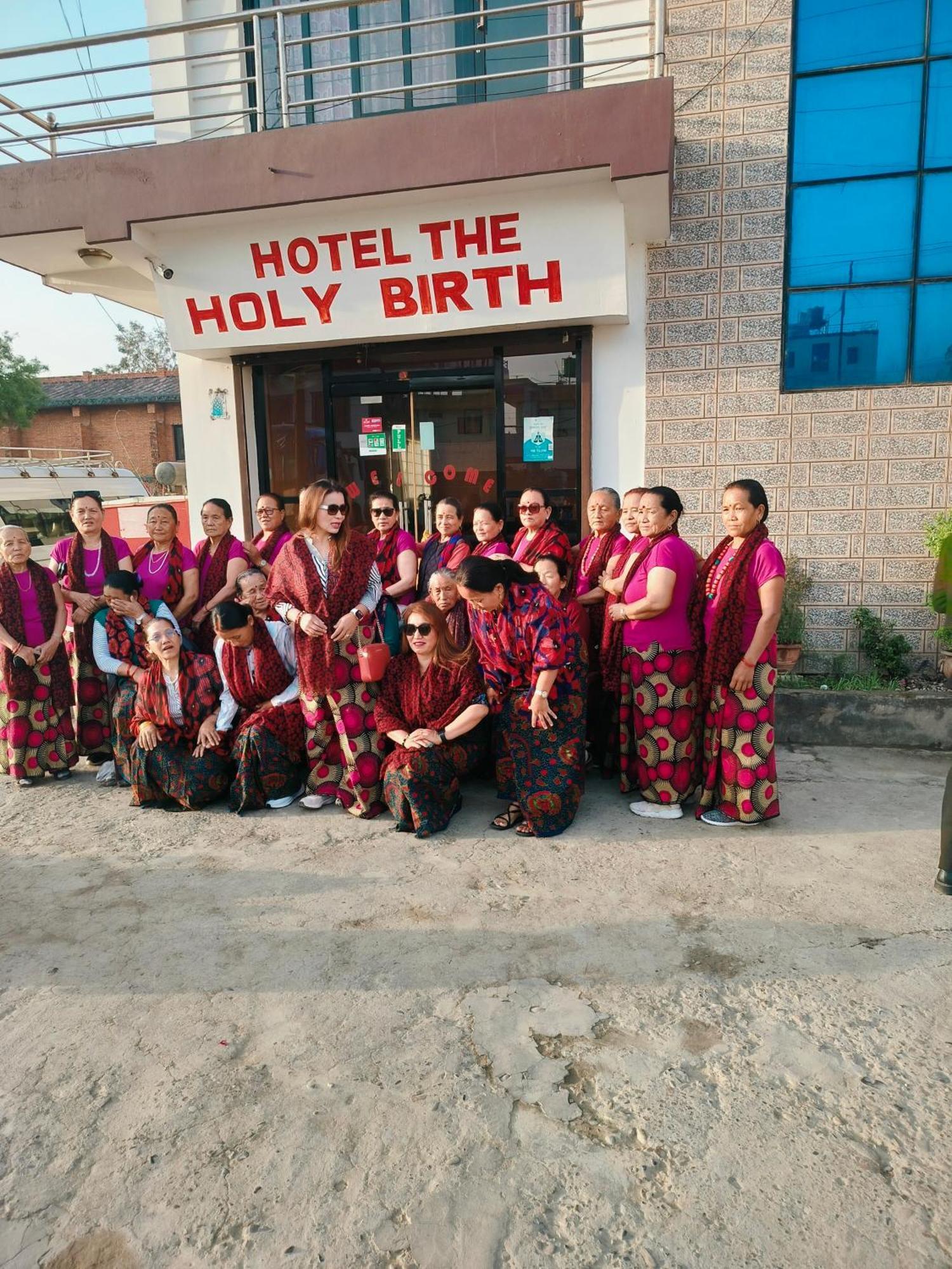 רומינדיי Hotel The Holy Birth מראה חיצוני תמונה