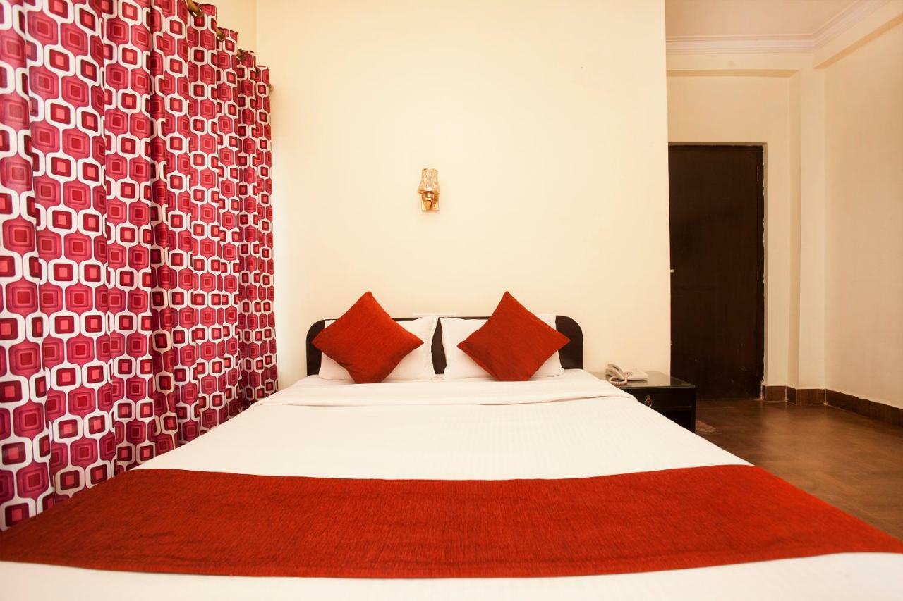רומינדיי Hotel The Holy Birth מראה חיצוני תמונה